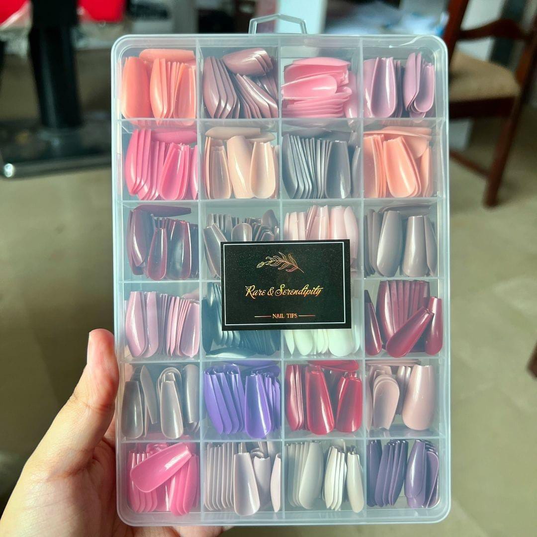 24 Colors Artificial Nails Pack